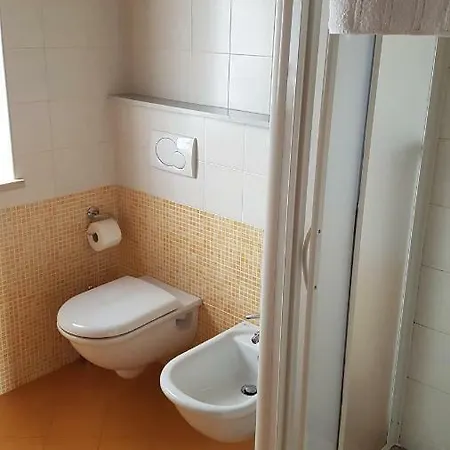 La Casa Rosa Апартаменты Гроппарелло